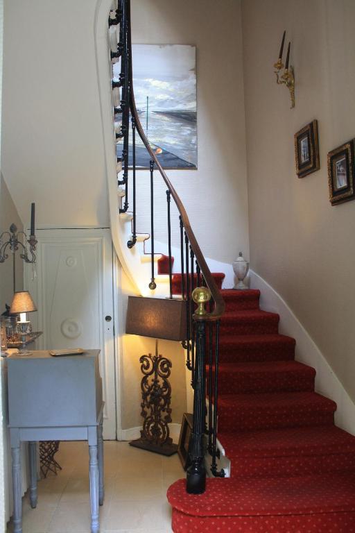 Bed and Breakfast Vue Sur Cour La Rochelle  Exterior foto