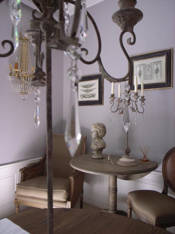 Bed and Breakfast Vue Sur Cour La Rochelle  Exterior foto